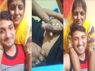 Desi bhabhi give handjob | latest video